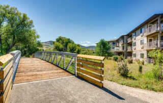 Creekside Landing, Vernon - outside